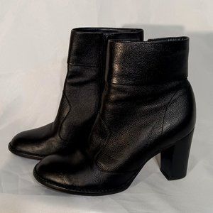 Gianni Bini Black Leather Ankle High Heeled Boots Size 8M